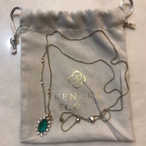 Kendra Scott necklace